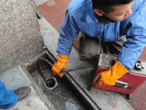 上思疏通下水道